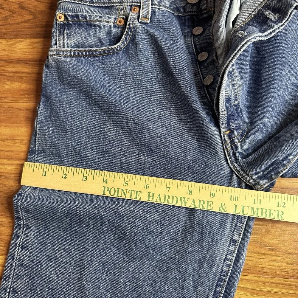 Vintage 90s Levis 501 Jeans Mens 32x32 Blue Denim Straight Fit Button Fly USA